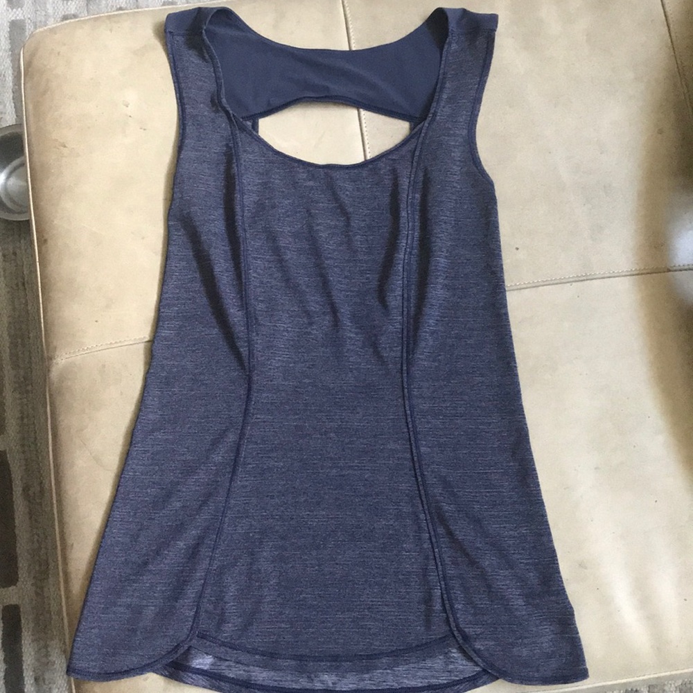 Lululemon top